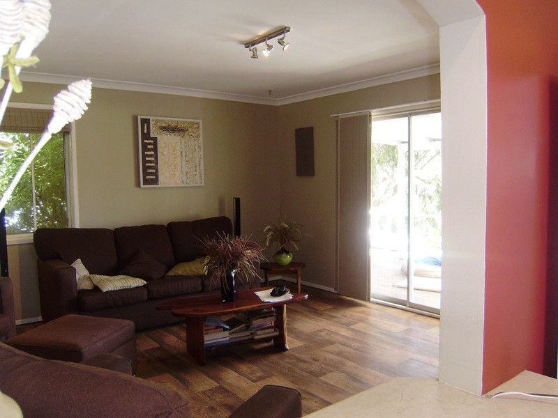 25 Bruce Street, St Georges Basin NSW 2540