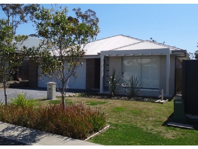 19 Galley Road,, Vincentia NSW 2540