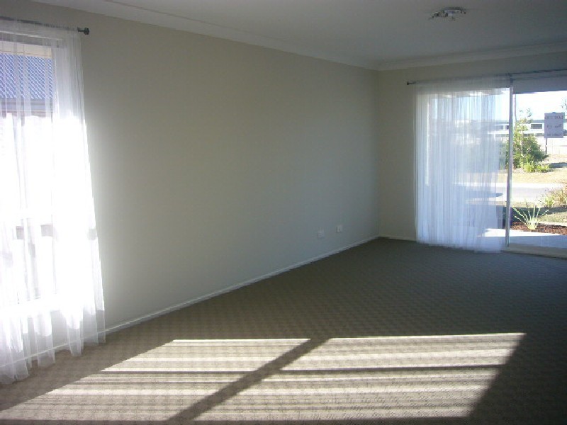 19 Galley Road,, Vincentia NSW 2540