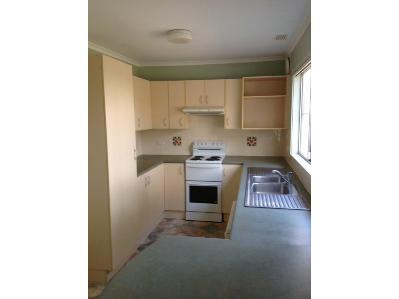 16 Meriton Street, St Georges Basin NSW 2540