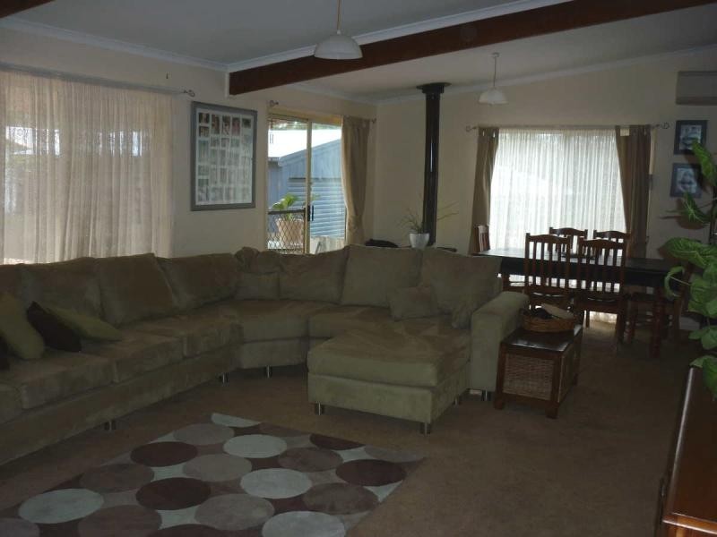 10 Mathie Street, Basin View NSW 2540