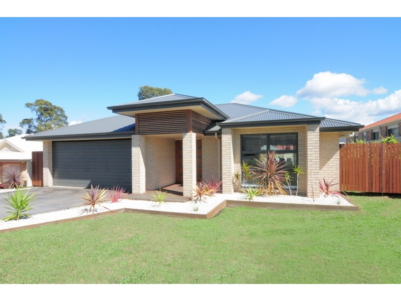 14 Hogbin Cres, Sanctuary Point NSW 2540