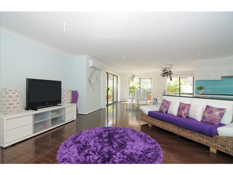 14 Hogbin Cres, Sanctuary Point NSW 2540