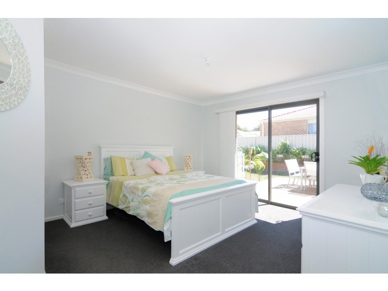 14 Hogbin Cres, Sanctuary Point NSW 2540