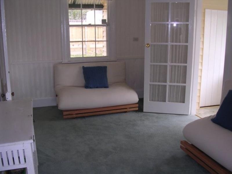 8 Admiralty Crescent, Huskisson NSW 2540