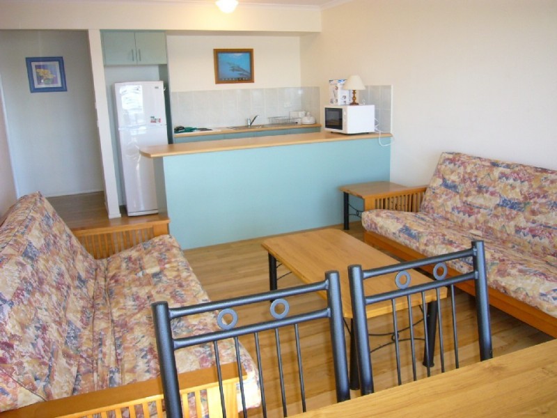 2/48 Owen street, Huskisson NSW 2540