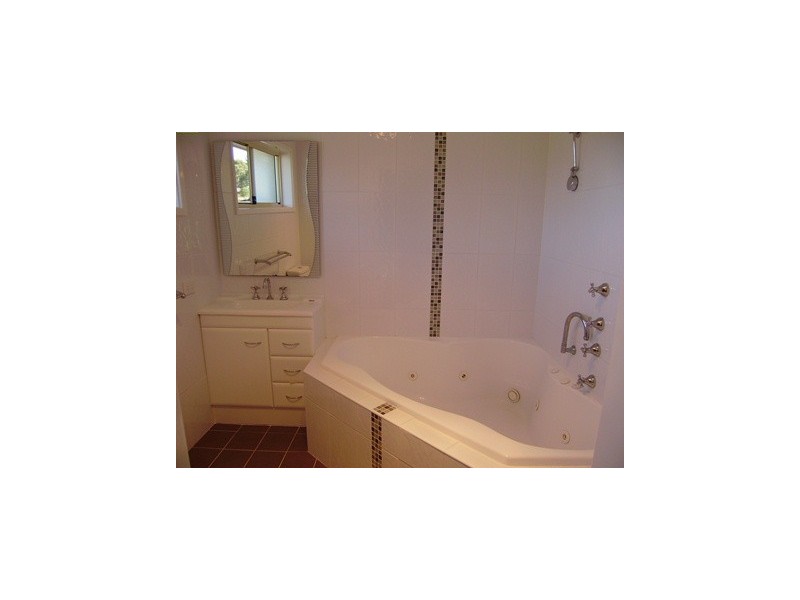 4 Anabel Place, Sanctuary Point NSW 2540