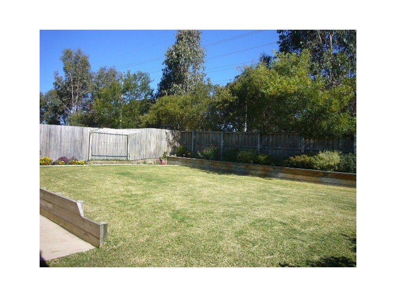 6 Skiff Street, Vincentia NSW 2540