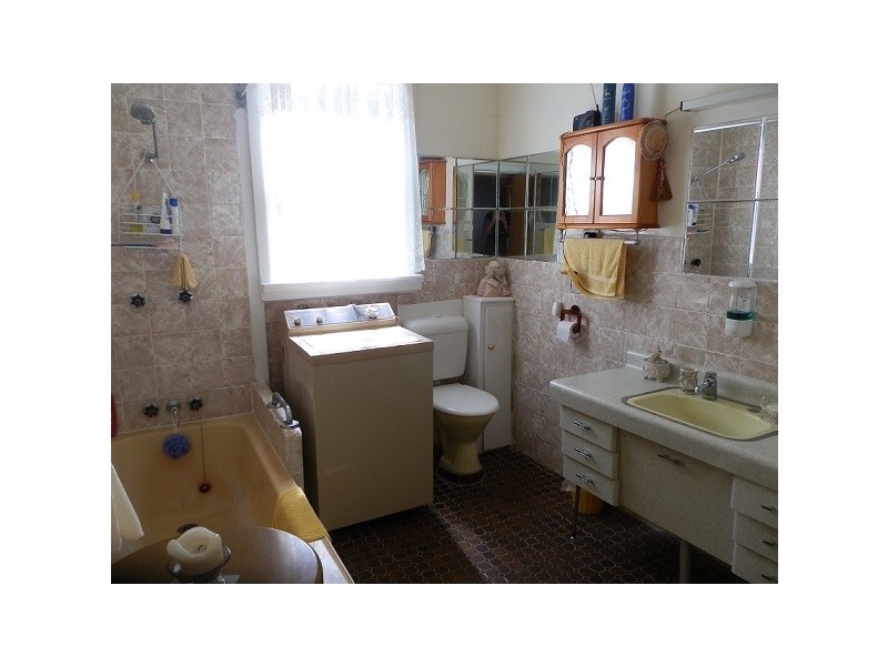 52 Sanctuary Point Road, Sanctuary Point NSW 2540