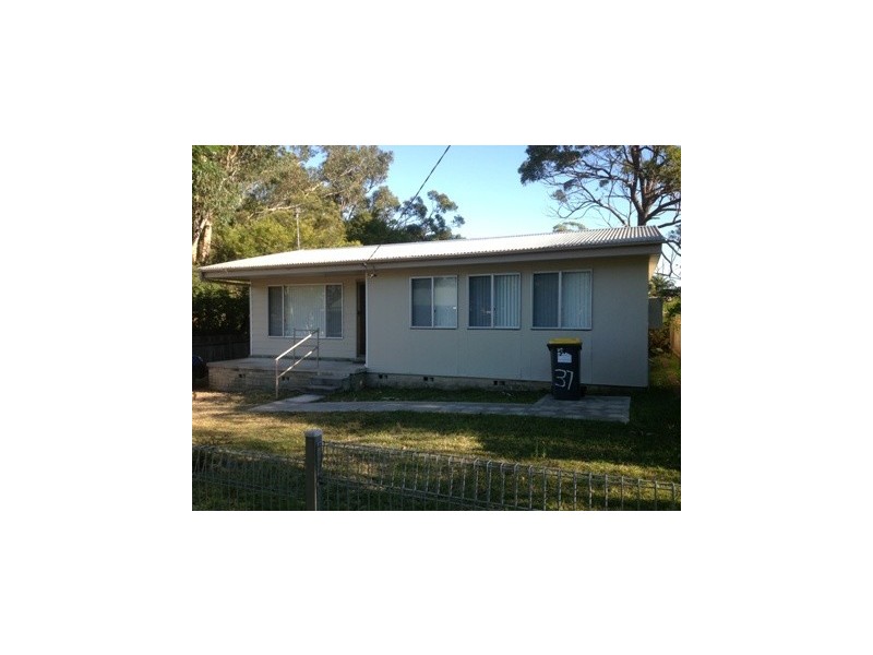 37 Kingsford Smith Cres, Sanctuary Point NSW 2540