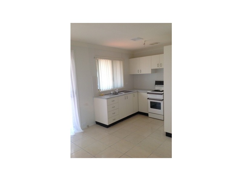 37 Kingsford Smith Cres, Sanctuary Point NSW 2540