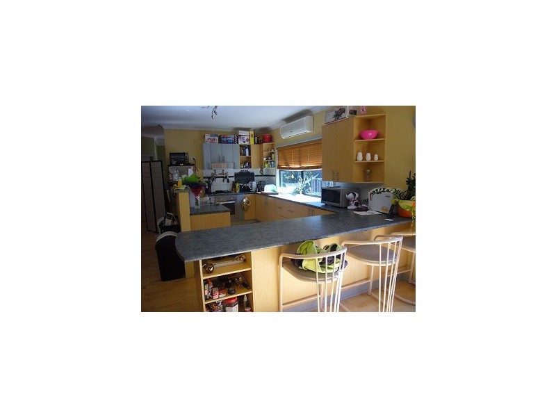 11 Park Road, St Georges Basin NSW 2540