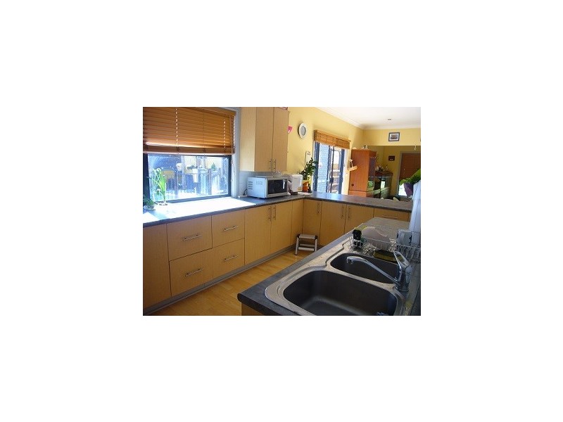 11 Park Road, St Georges Basin NSW 2540