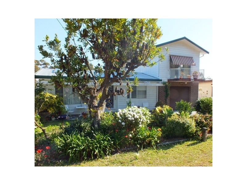 126 Tallyan Point Road, Basin View NSW 2540