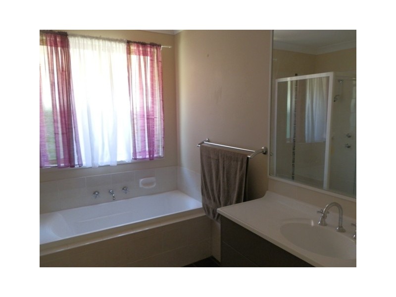 25 Carmel Drive, Sanctuary Point NSW 2540