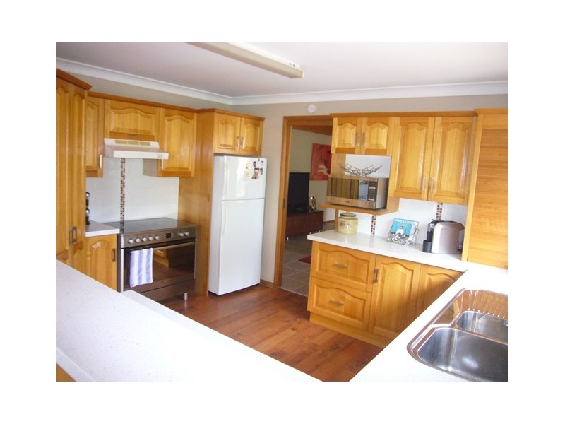 2 Knowles Street, Vincentia NSW 2540