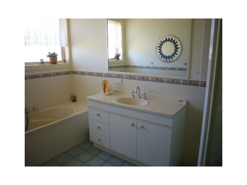 63 Cammaray Drive, St Georges Basin NSW 2540