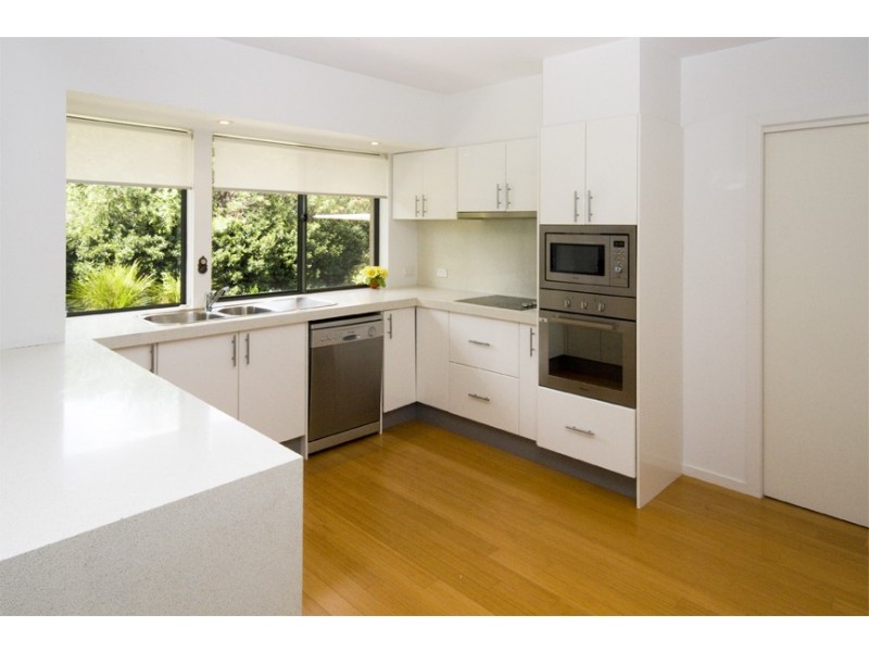 4 Wandera Place, Worrowing Heights NSW 2540