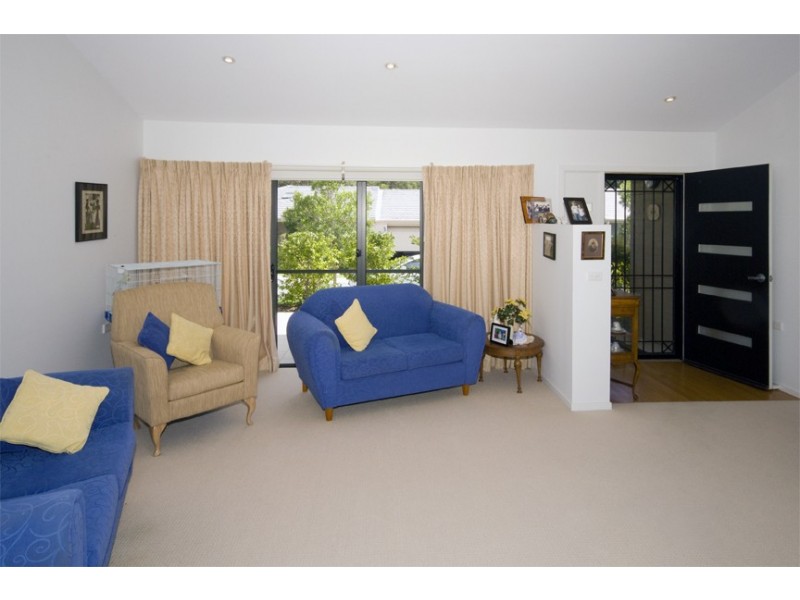 4 Wandera Place, Worrowing Heights NSW 2540
