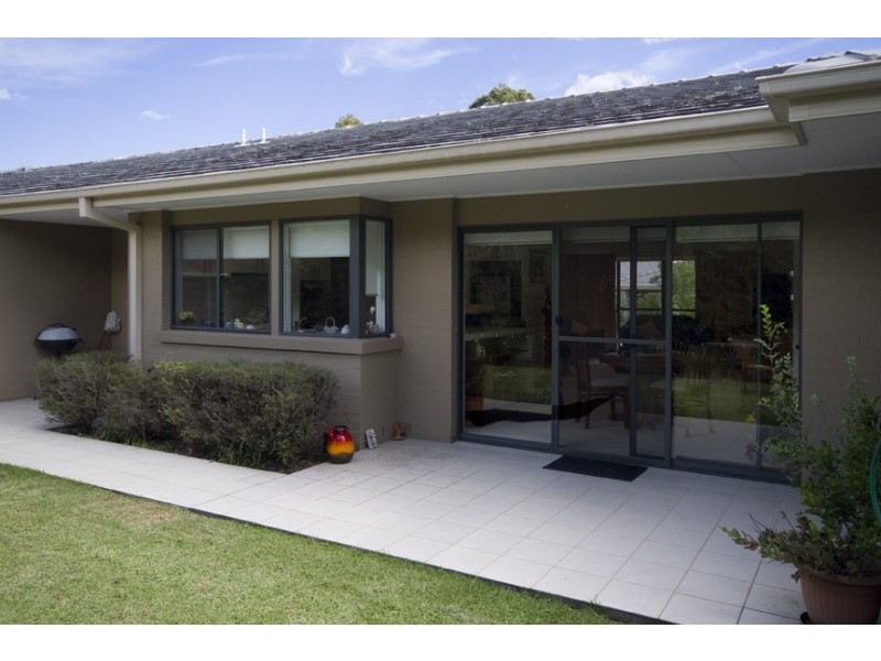 4 Wandera Place, Worrowing Heights NSW 2540