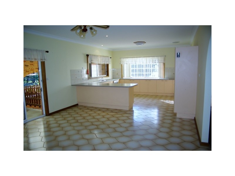 Worrowing Heights NSW 2540