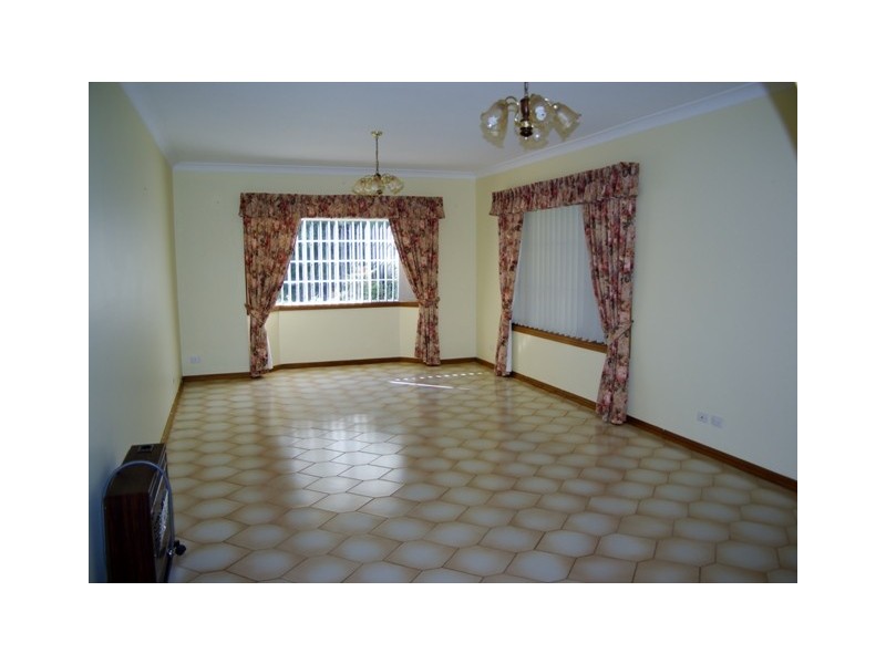 Worrowing Heights NSW 2540