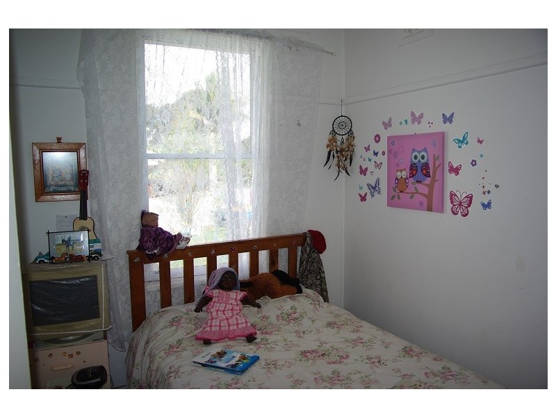 9 Elizabeth Avenue, Nowra NSW 2541