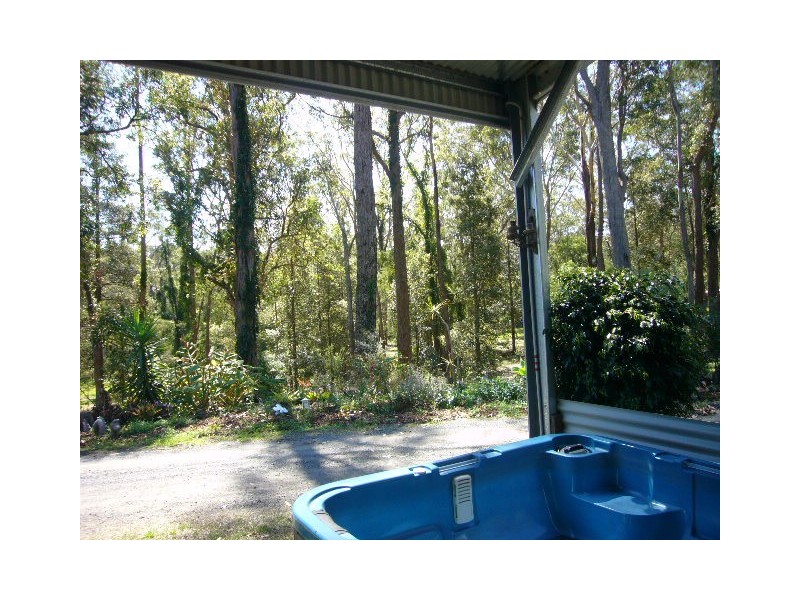 99 Falls Road, Falls Creek NSW 2540