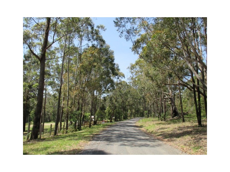 99 Falls Road, Falls Creek NSW 2540