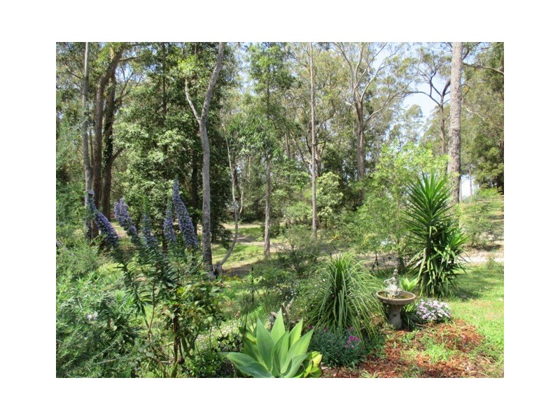 99 Falls Road, Falls Creek NSW 2540