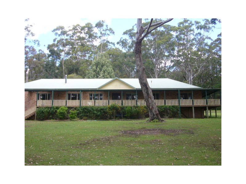 6 McArthur Drive, Falls Creek NSW 2540