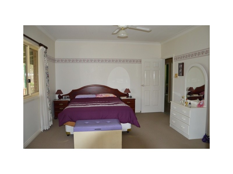 6 McArthur Drive, Falls Creek NSW 2540