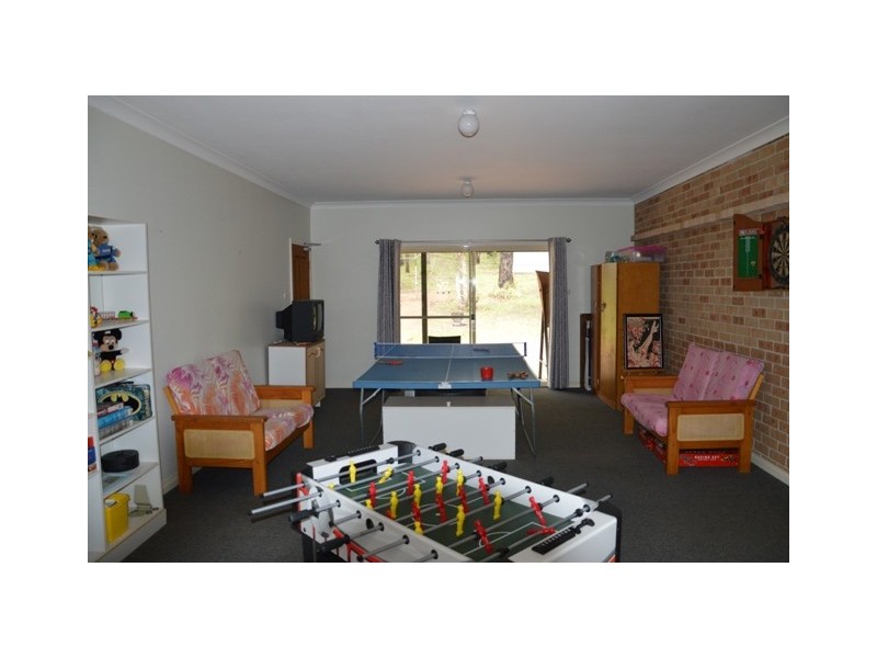 6 McArthur Drive, Falls Creek NSW 2540