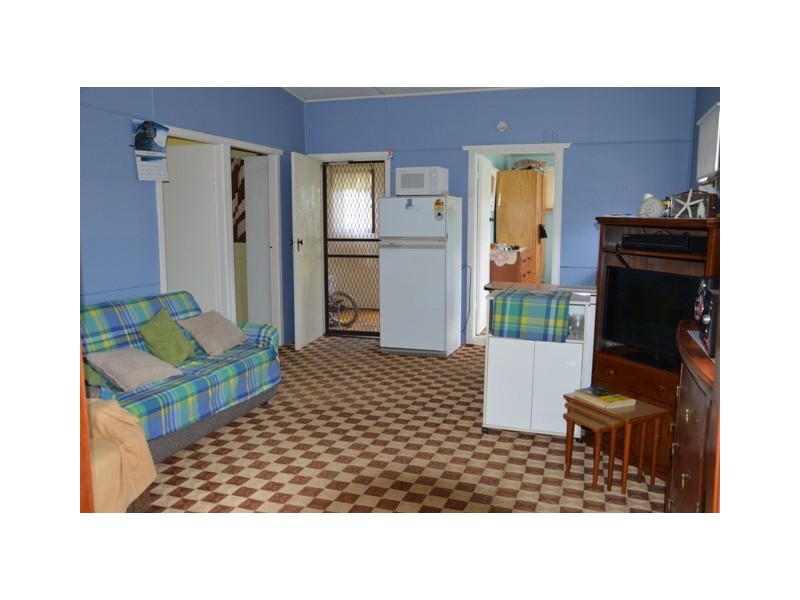 10 Lachlan Crescent, St Georges Basin NSW 2540