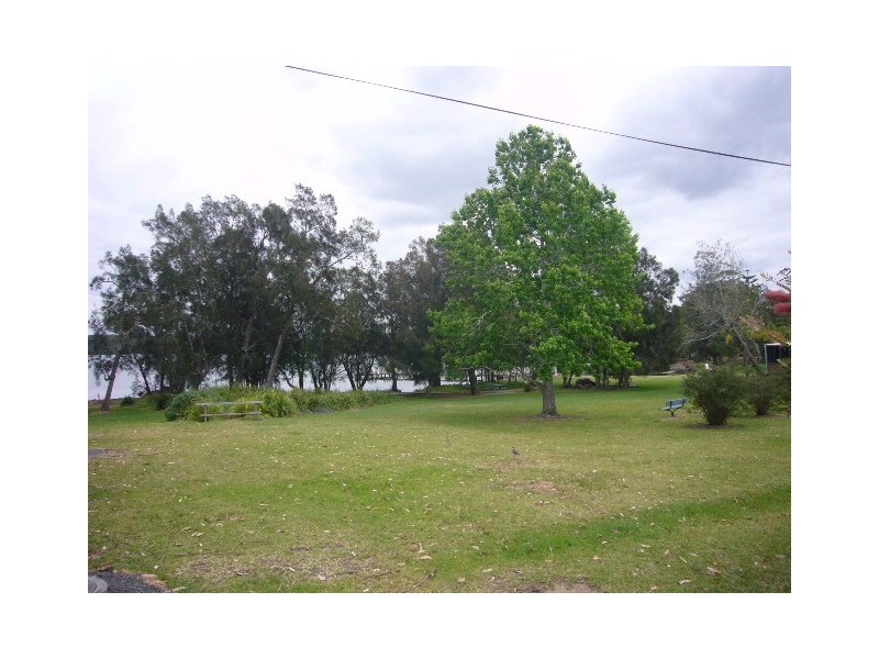 10 Lachlan Crescent, St Georges Basin NSW 2540