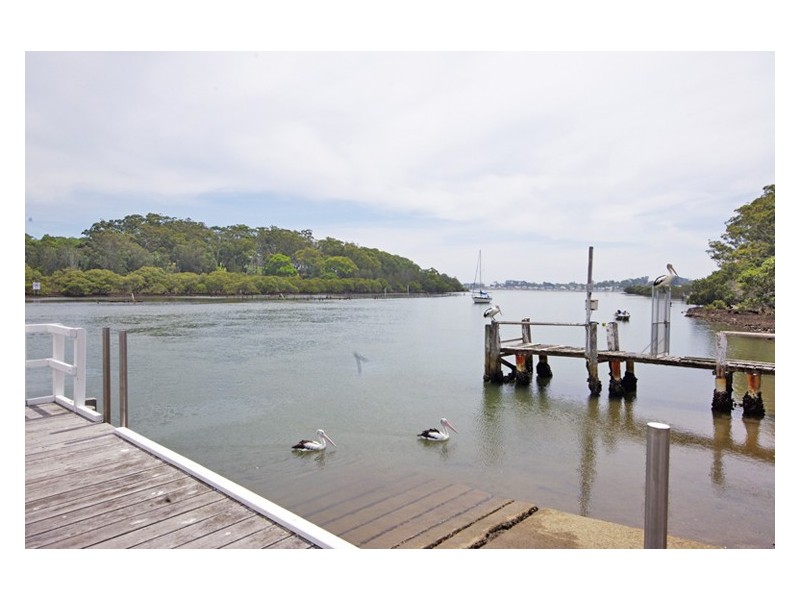 15 Ophir Street, Orient Point NSW 2540