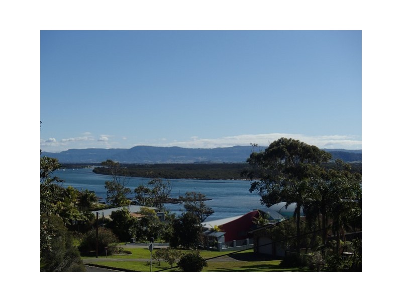 68 Orama Crescent, Orient Point NSW 2540