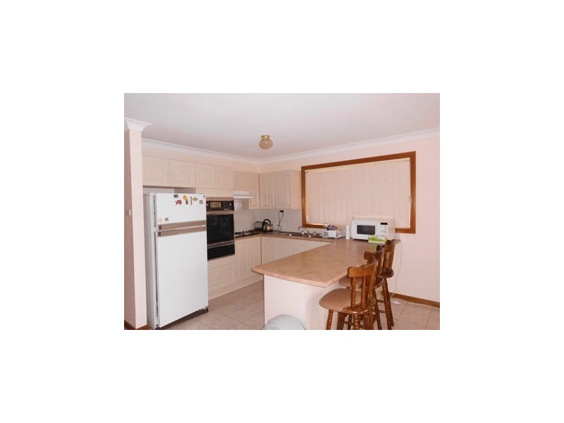 11 Dorothy Avenue, Basin View NSW 2540