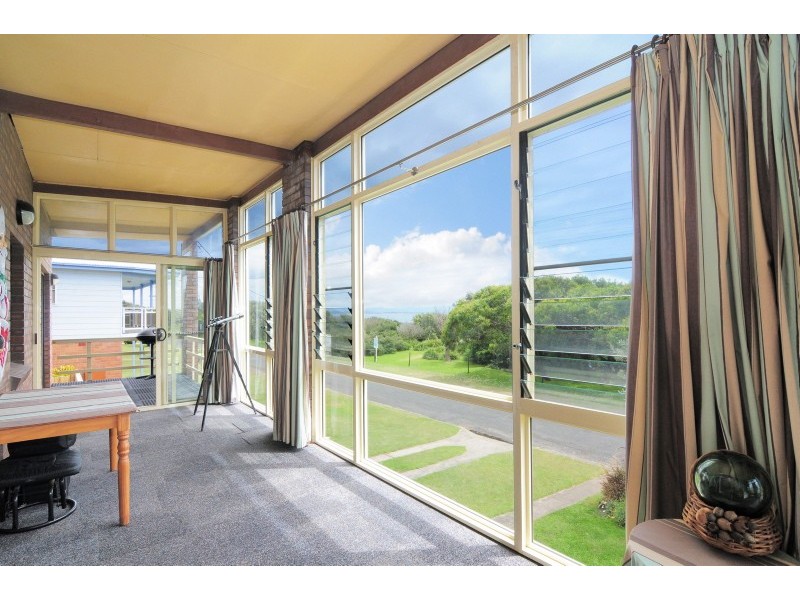 26 Warrain Crescent, Currarong NSW 2540