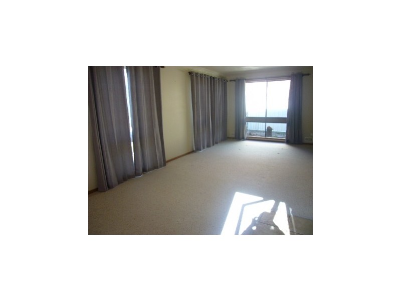 61 Currambene St, Huskisson NSW 2540