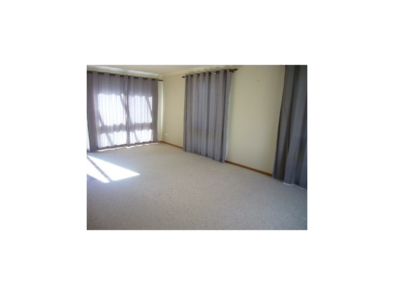 61 Currambene St, Huskisson NSW 2540