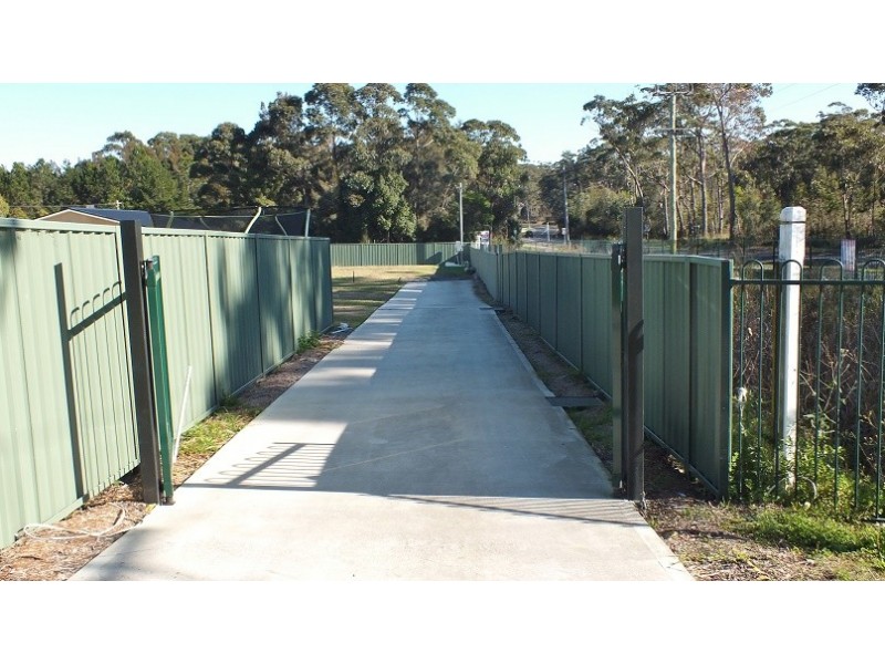 17 The Basin Road, St Georges Basin NSW 2540