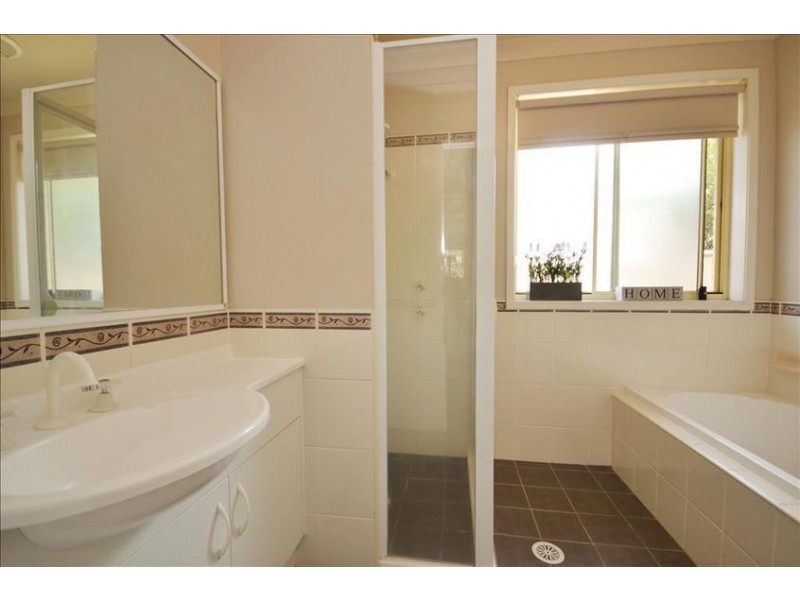 49 BURRADOO CRESCENT, Nowra NSW 2541