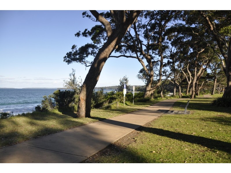 4/9 Beach Street (Winnima Lane), Huskisson NSW 2540