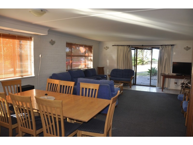 4/9 Beach Street (Winnima Lane), Huskisson NSW 2540