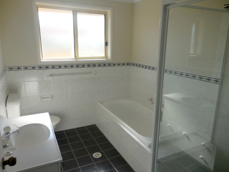 5 Apollo Cres, Worrigee NSW 2540