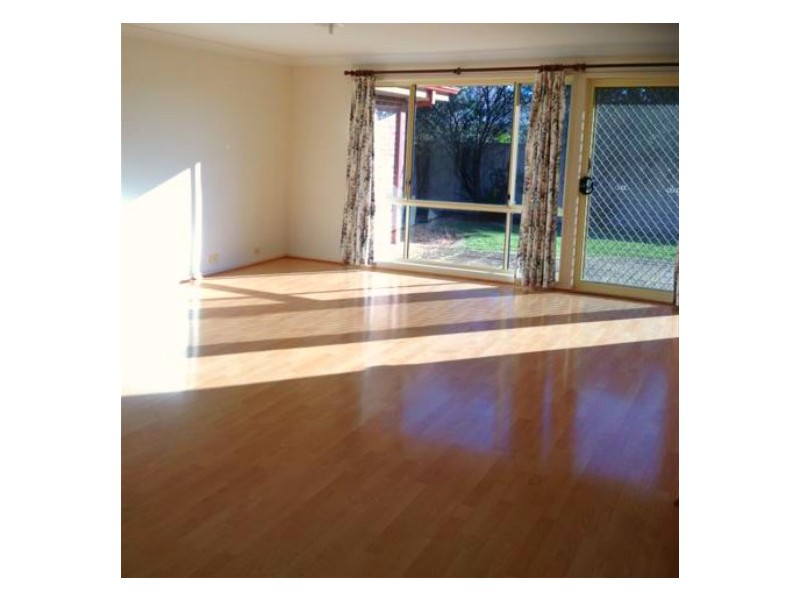 10 The Garden Walk, Worrigee NSW 2540