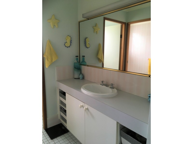 214 Walmer Avenue, Sanctuary Point NSW 2540