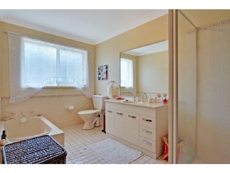 236 Yurunga Dr, North Nowra NSW 2541