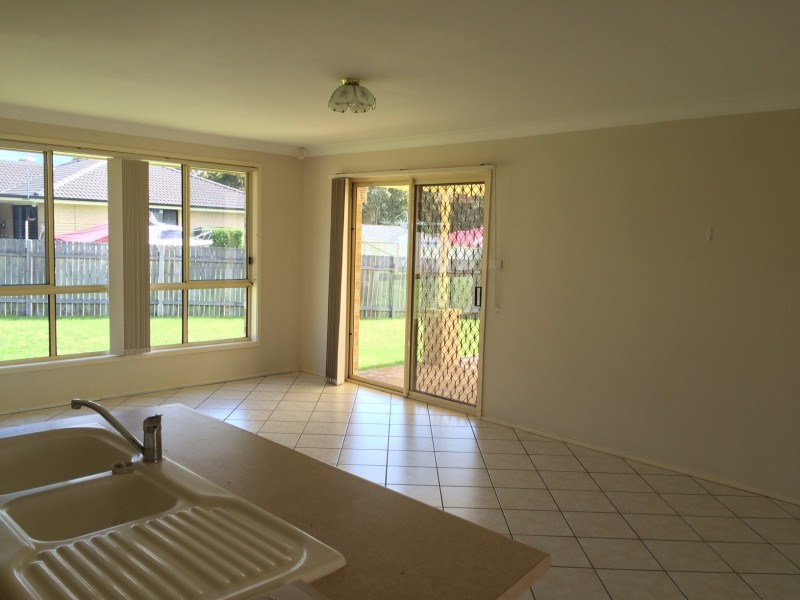 5 Hesperus Close, Nowra NSW 2541
